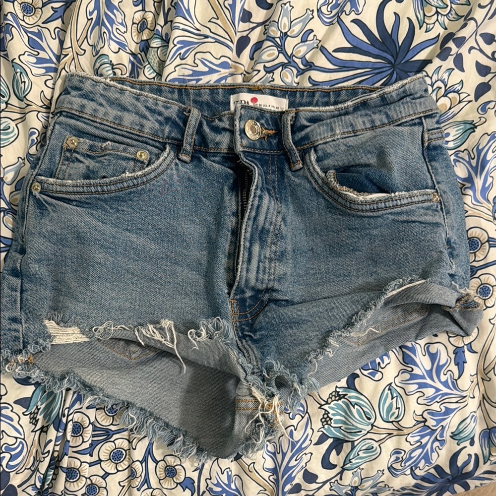 Zara Blue Jean Shorts Distressed Raw Hem